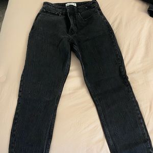 Abercrombie & Fitch Black The Mom High Rise “Curve Love” Jeans